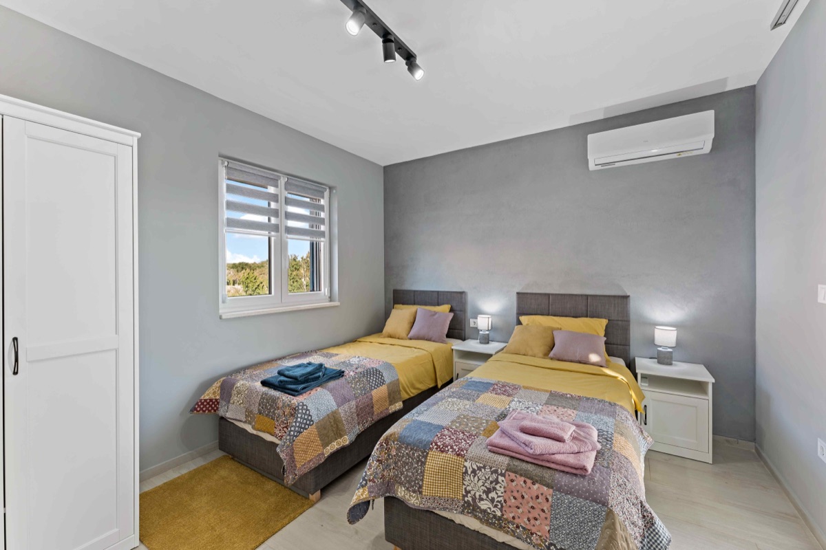 Twin bedroom — sunlit
